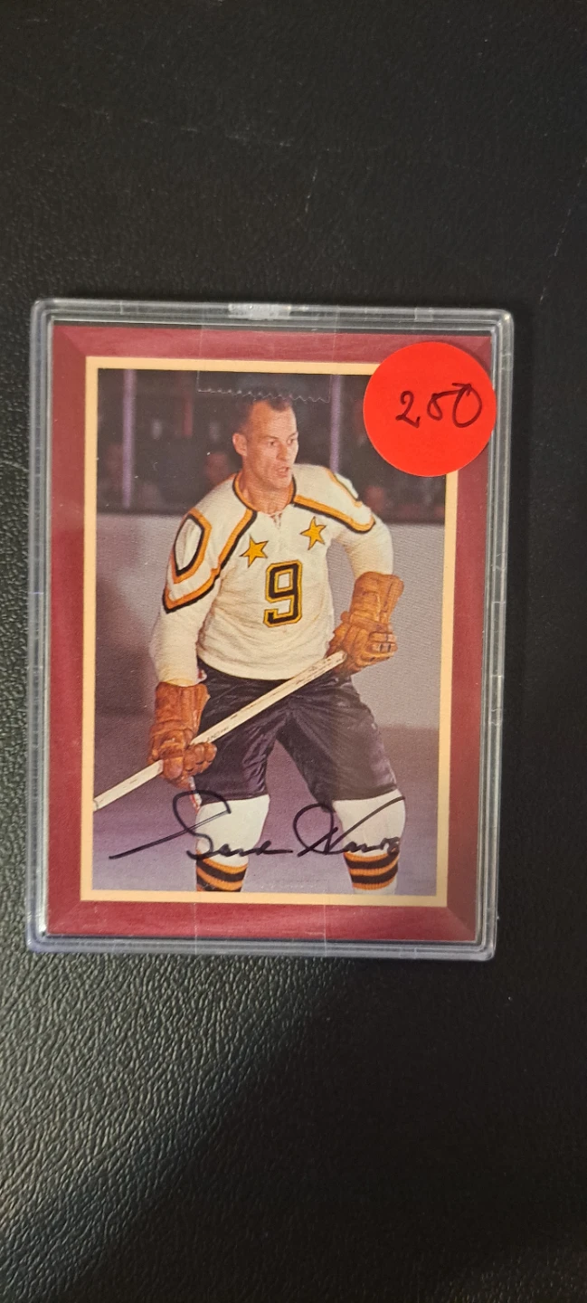 Bobby Orr Autographed Hockey Card