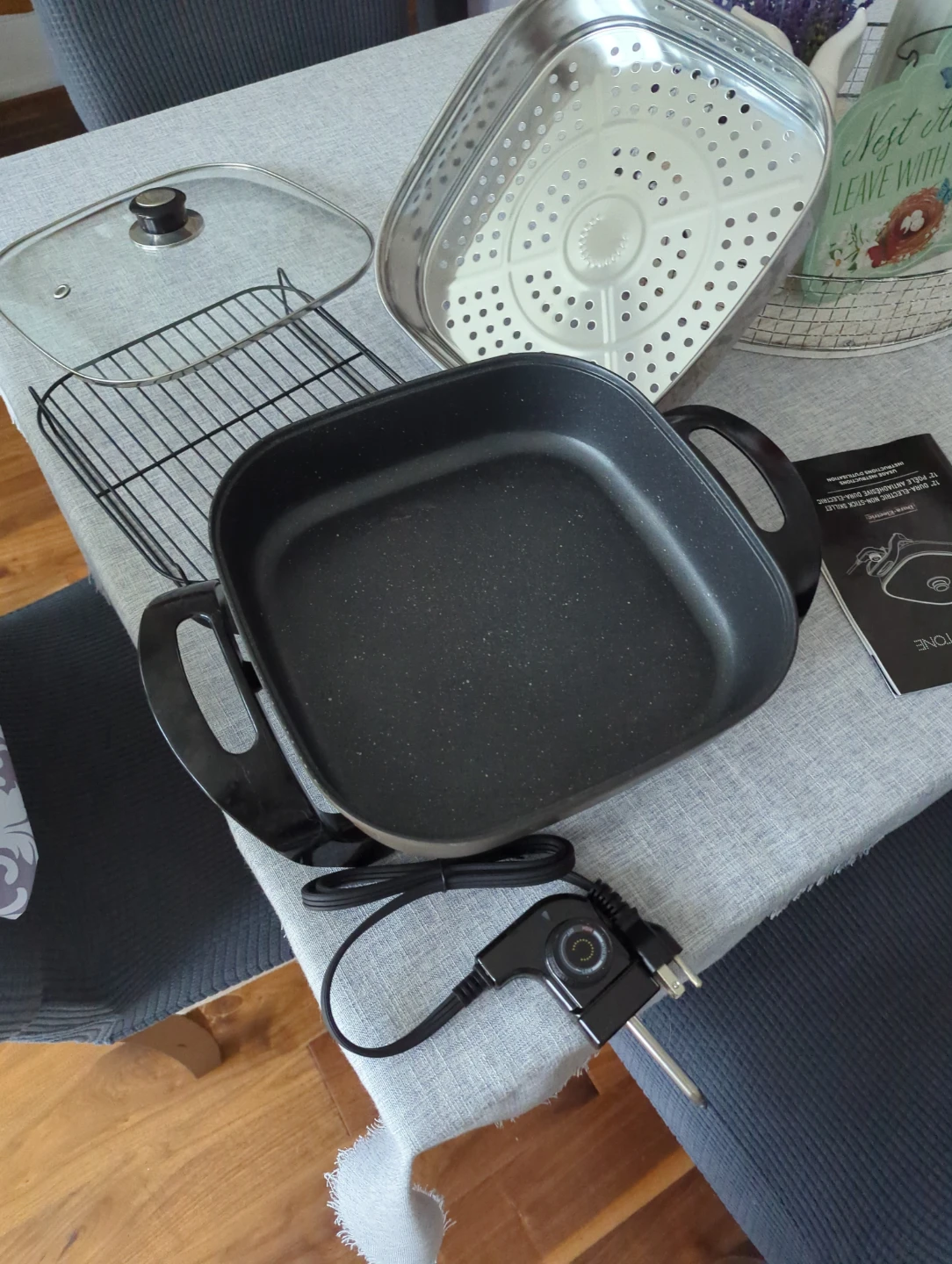 Curtis Stone 12" Dura-Electric Non-Stick Skillet - photo 2