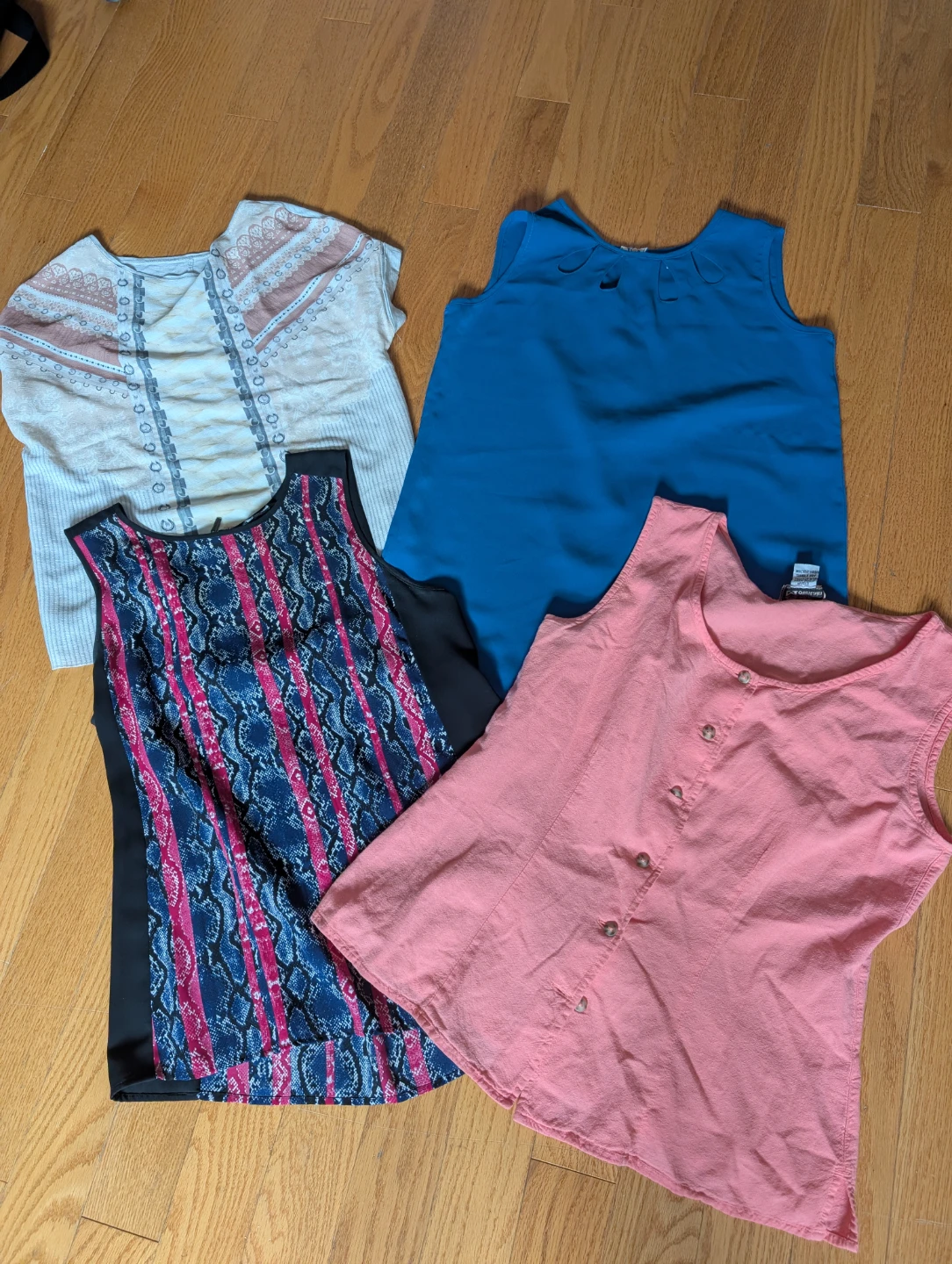 Women's Summer clothes bundle size M-  20 items 🌱 - photo 4