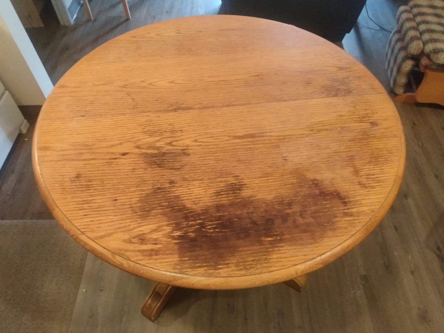 Wooden Round Pedestal Table - photo 3