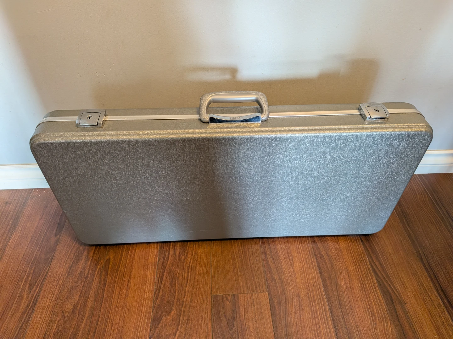 Silver Hardshell Briefcase/Case with Foam
