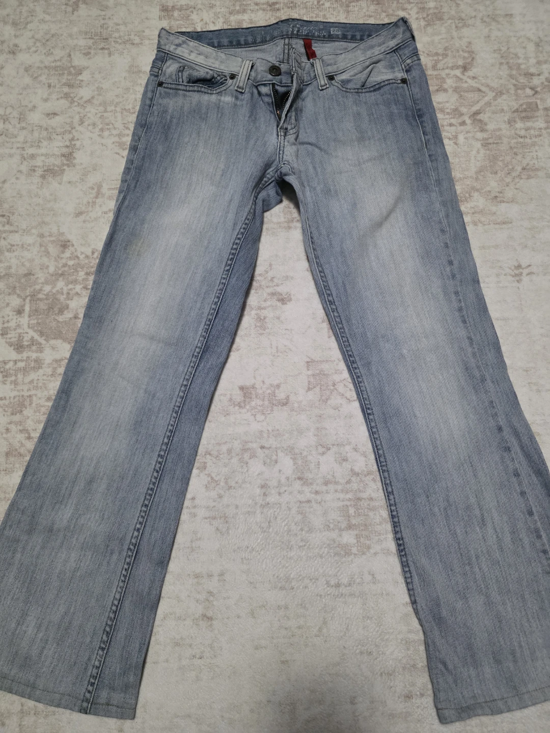 Guess Women's Light Wash Stretch Bootcut Jeans