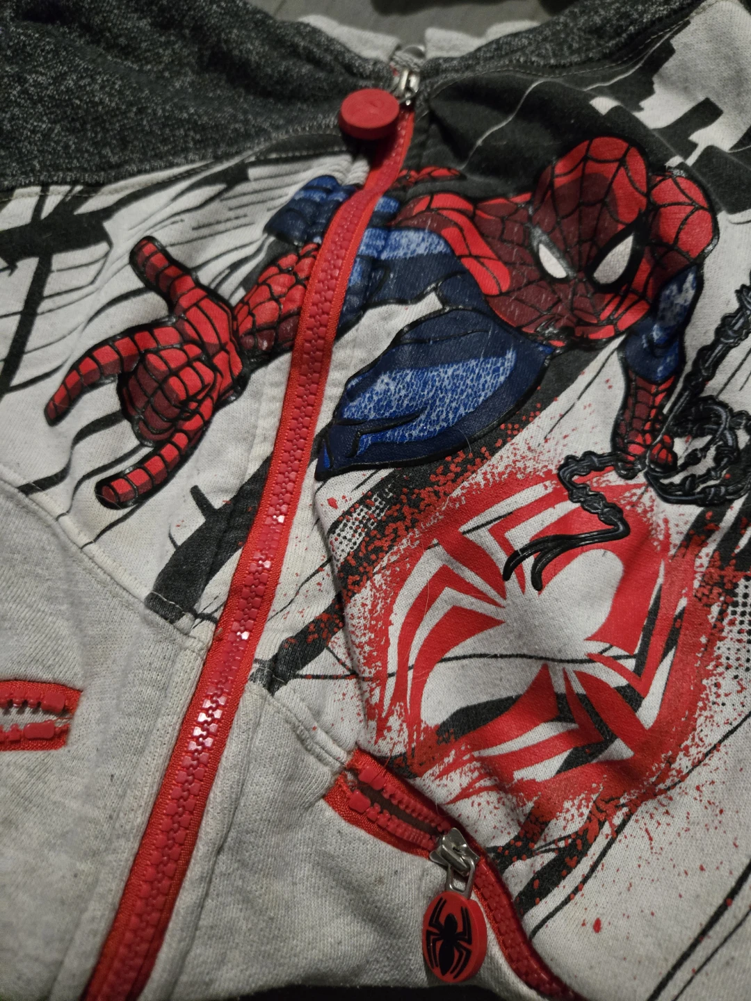 Boys size 5/6 disney spiderman sweater