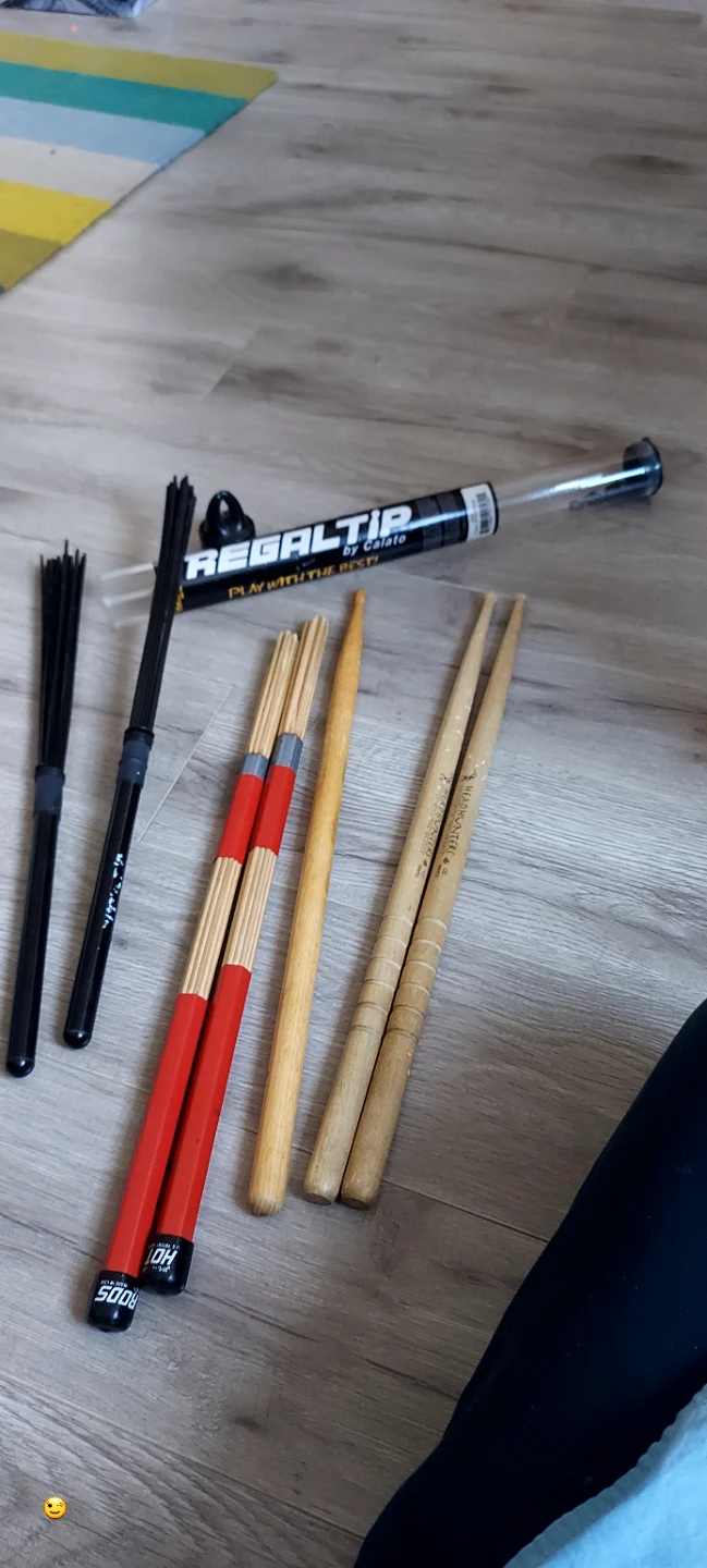 Emergency Assorted Drum Sticks & Brushes - photo 3