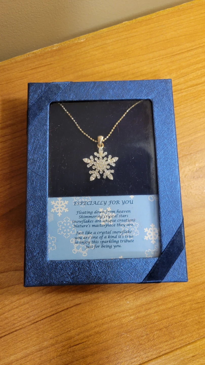 Crystal Snowflake Pendant Necklace - photo 2
