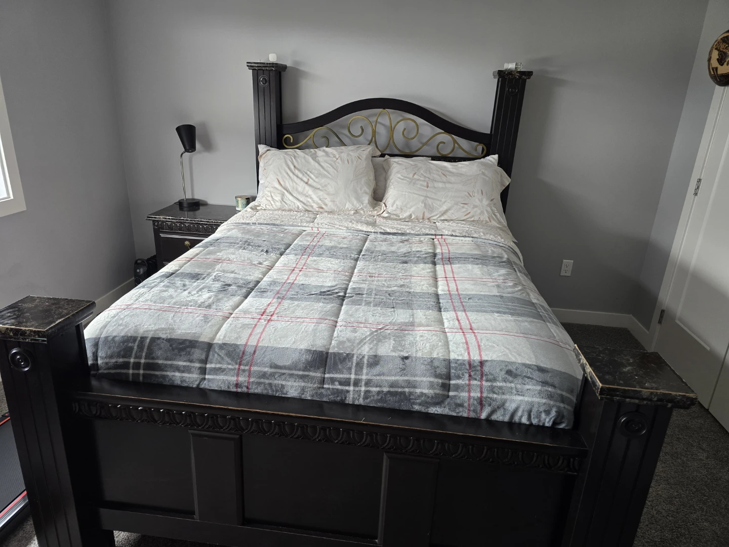 Dark Wood Bedroom Set with Marble Accents - photo 4