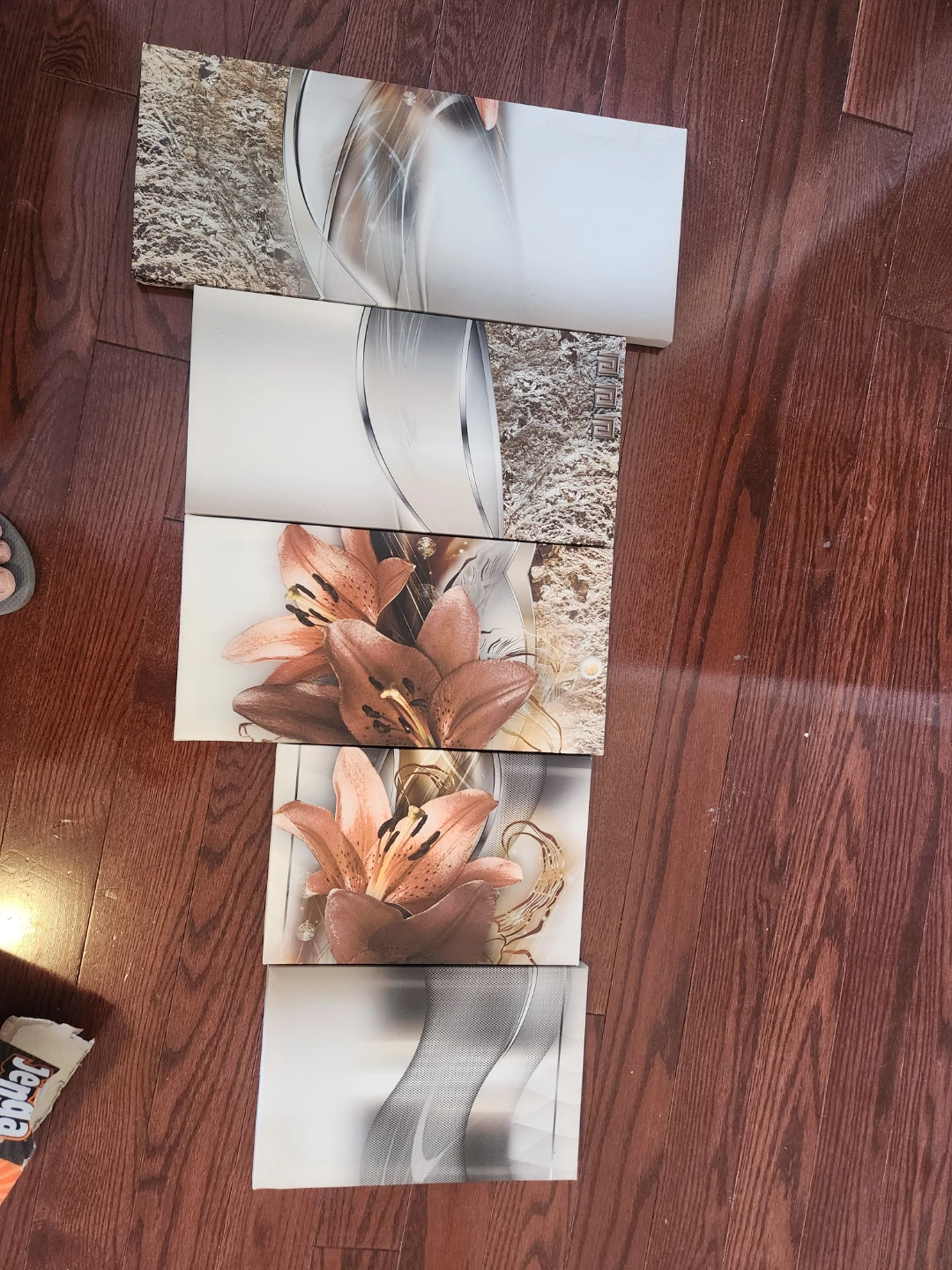 Set of 5 Decorative Wall Tiles with Floral and Abstract Designs