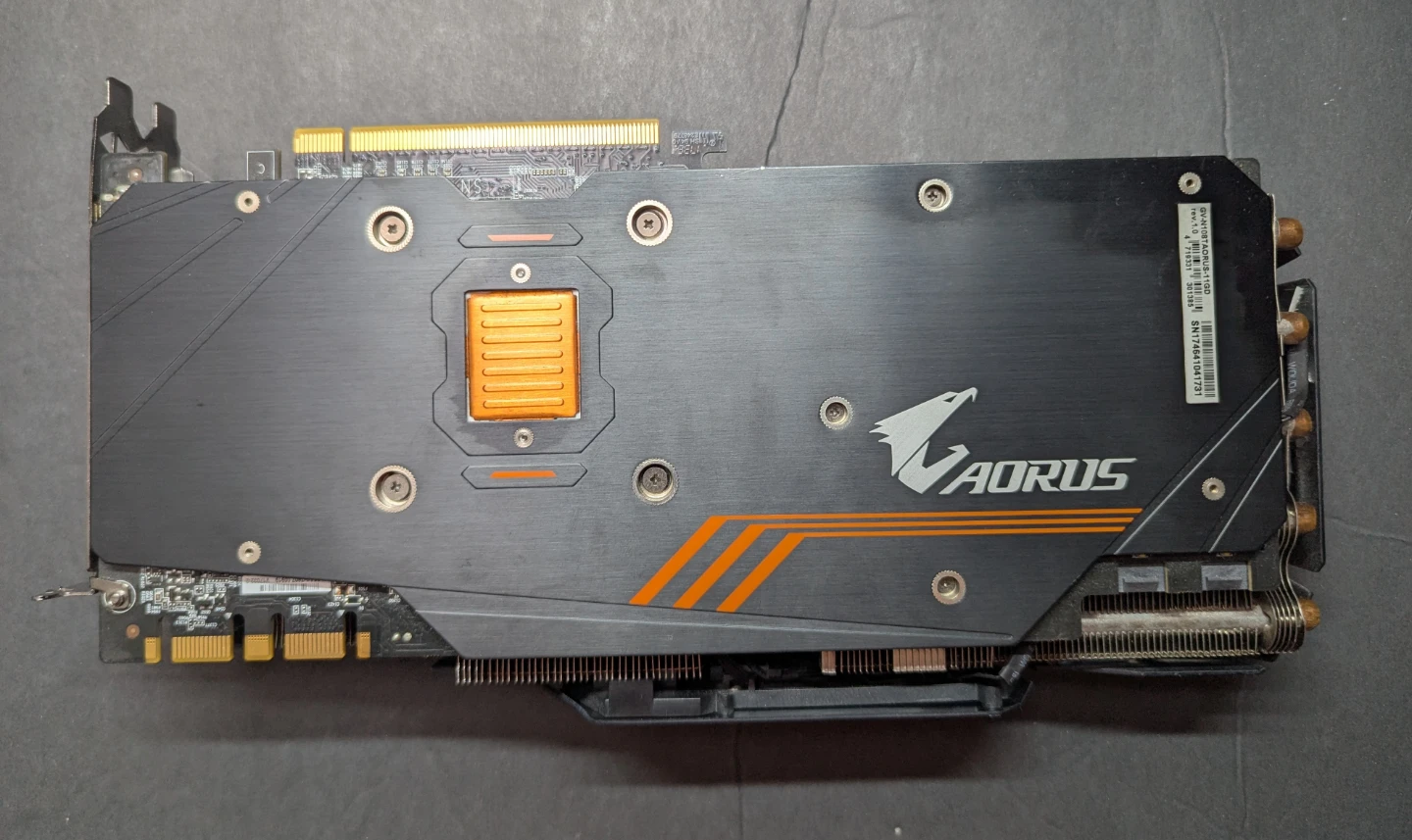Gigabyte AORUS GeForce GTX 1080 Ti Graphics Card - photo 2