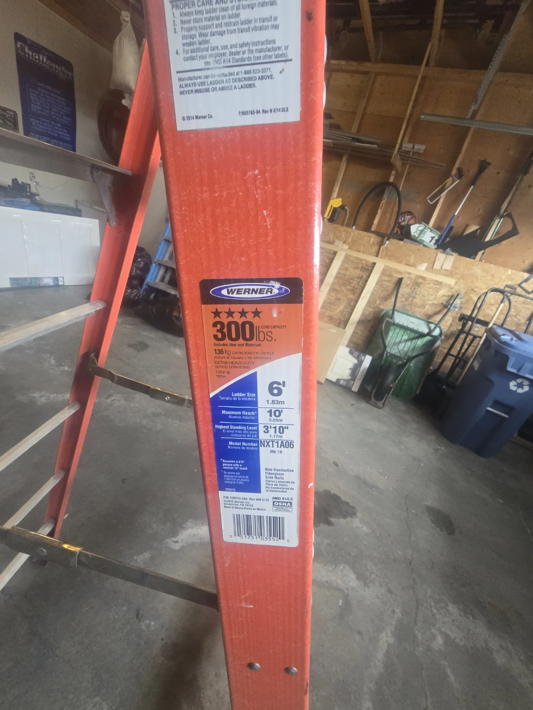 Werner 6' Fiberglass Ladder - photo 2