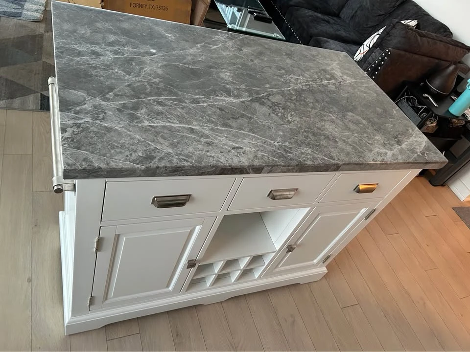 Kitchen Island - marble top - photo 2