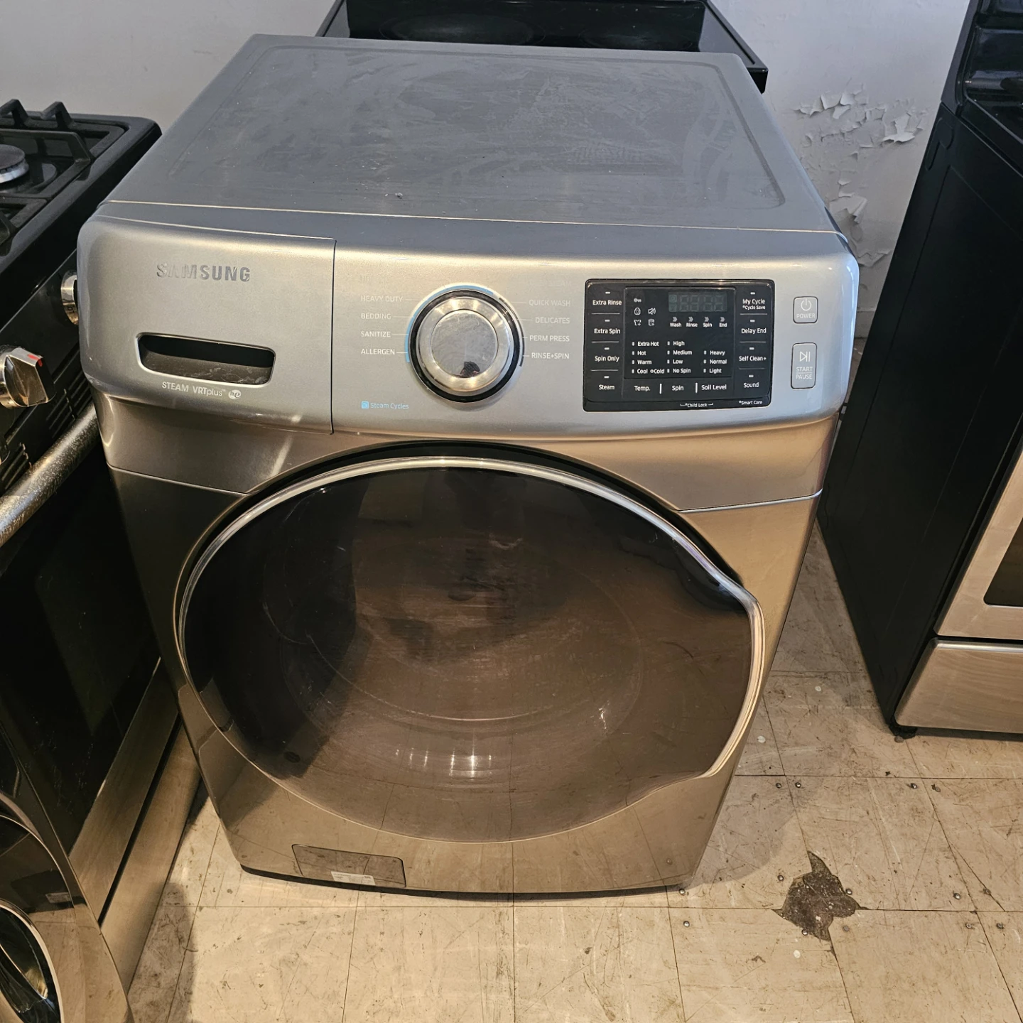 Samsung Front Load Washing Machine - photo 2