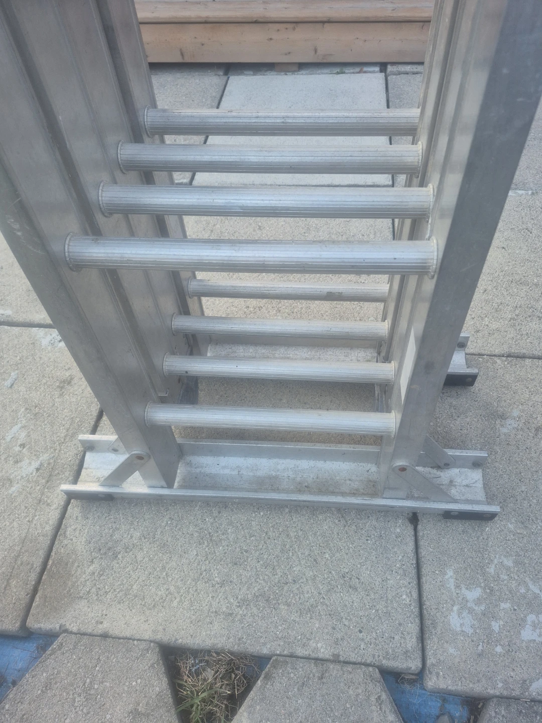 Featherlite Portable Multi-Position Ladder LM28340 - photo 2
