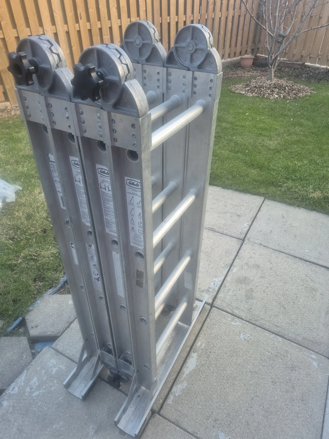 Featherlite Portable Multi-Position Ladder LM28340 - photo 3