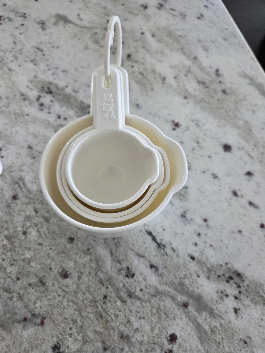 8 Piece White Plastic Measuring Cups & Spoons Set