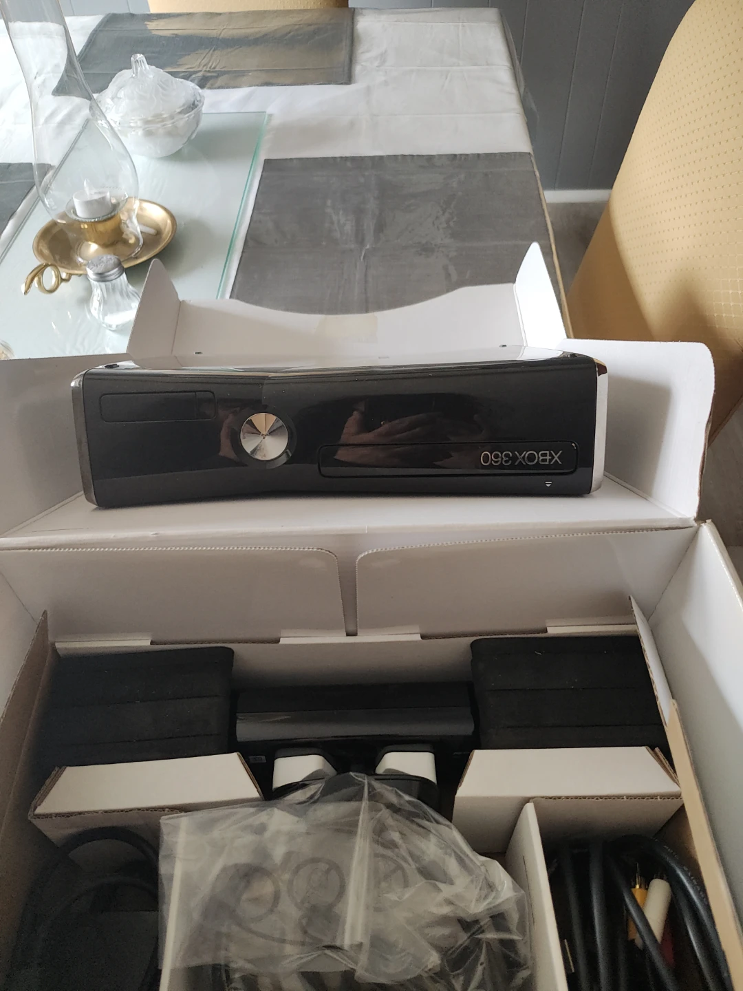 Xbox 360 Special Edition 250GB Kinect Bundle - photo 3
