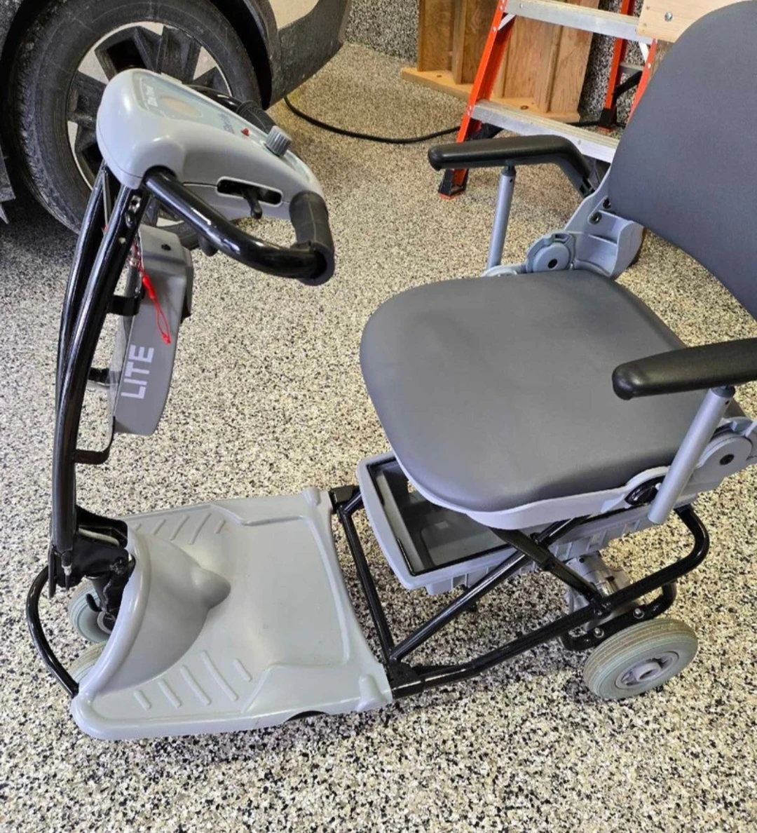 EZee Travel Lite Mobility Scooter - photo 2