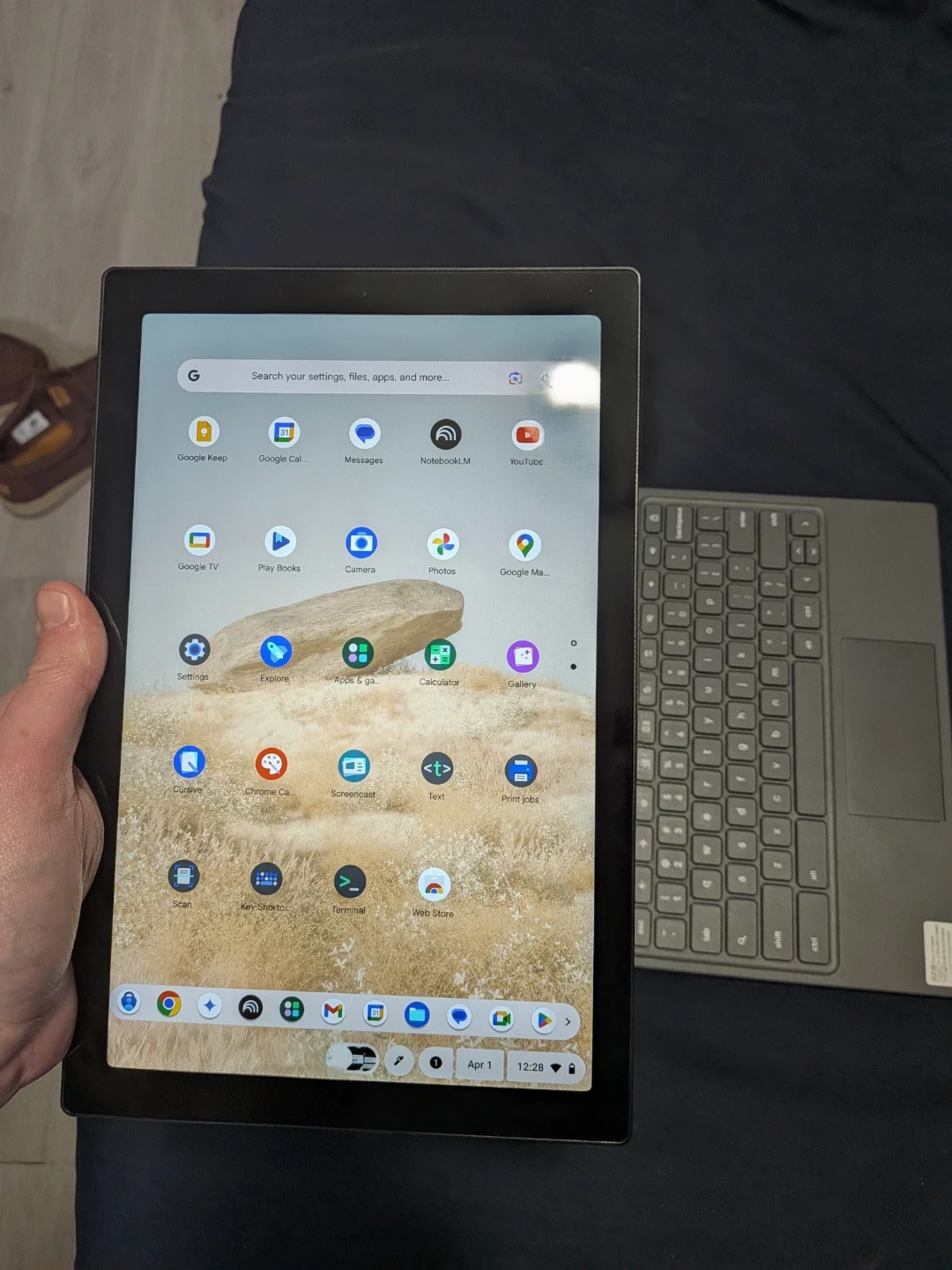 Acer Chromebook 11" Touch 2-in-1 (Keyboard + Stylus) - photo 2