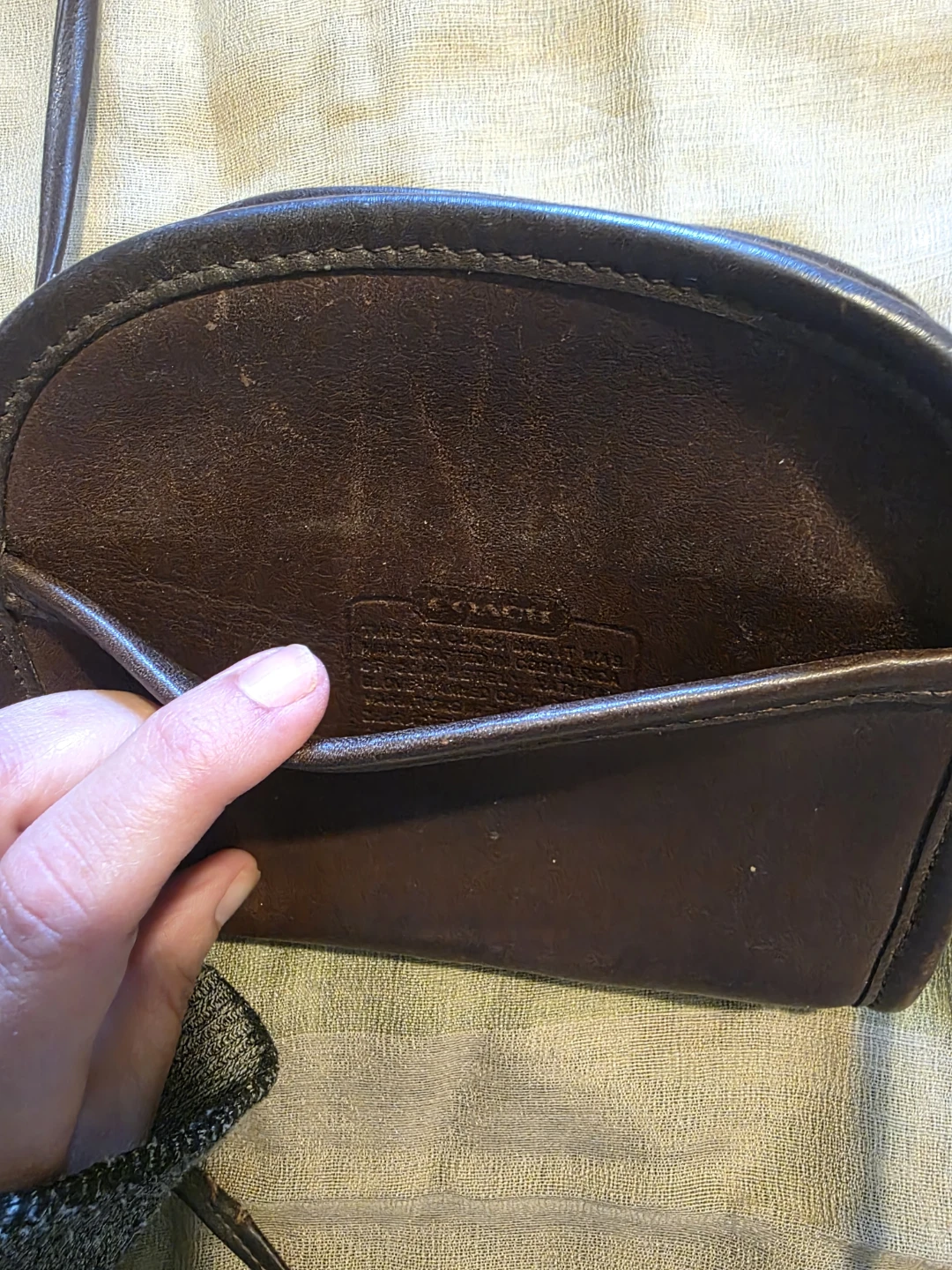 Vintage Coach Leather Shoulder Bag - Brown - photo 4