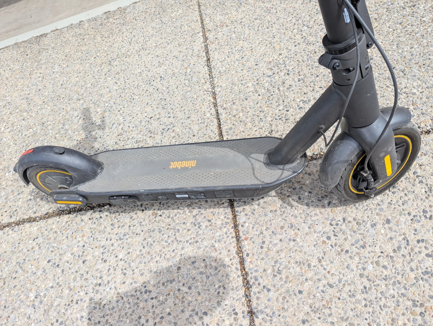 Ninebot Electric Scooter G30P - photo 2
