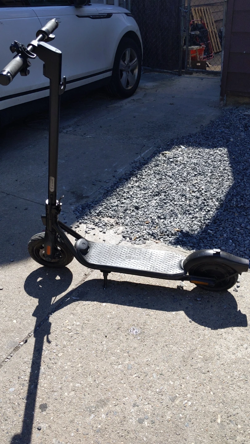 Segway Ninebot ES2 Electric Kick Scooter