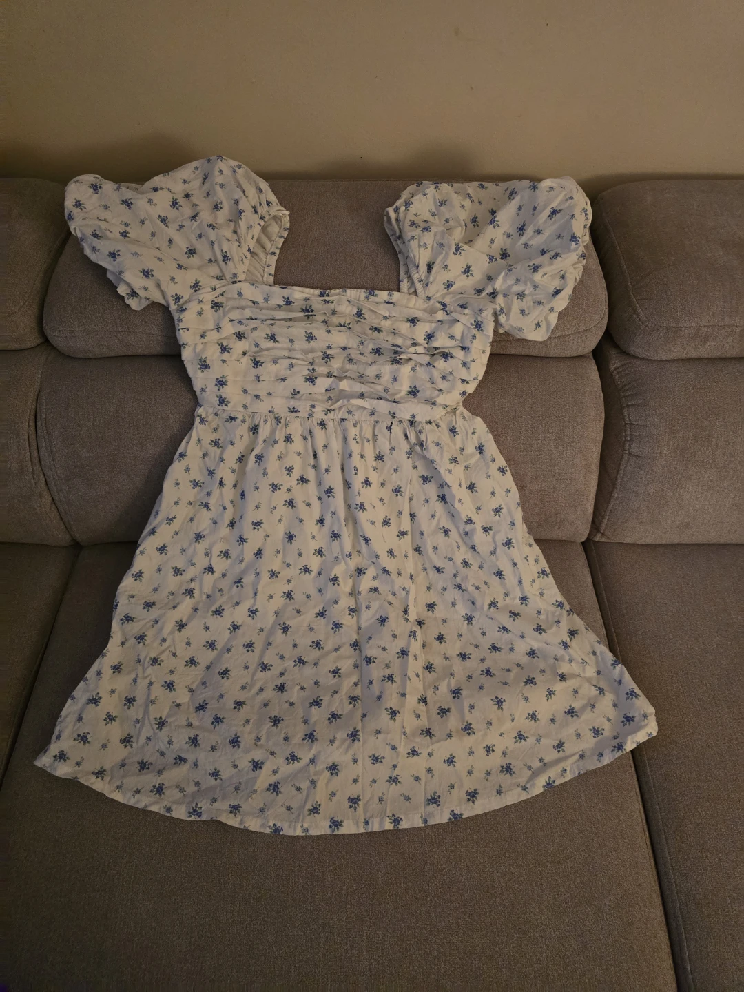 Jessica Simpson Smocked Floral Dress Size S/P