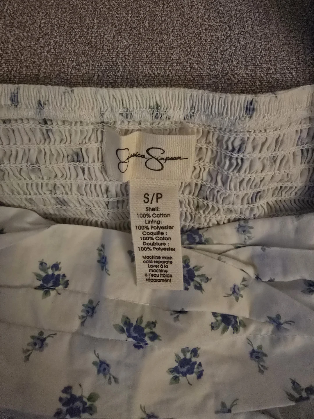 Jessica Simpson Smocked Floral Dress Size S/P - photo 2