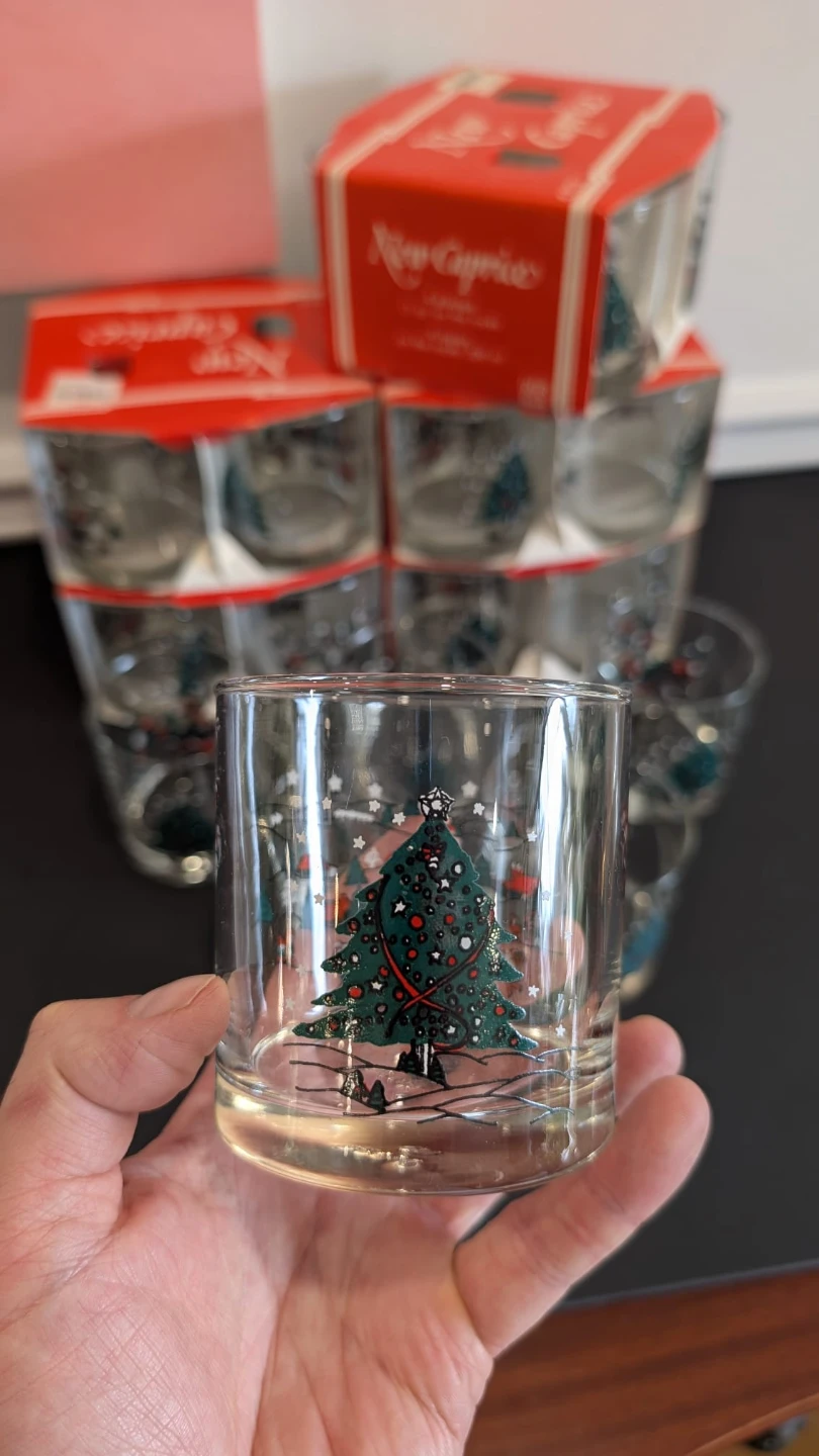 Vintage Christmas Glasses - Set of 26 - photo 3