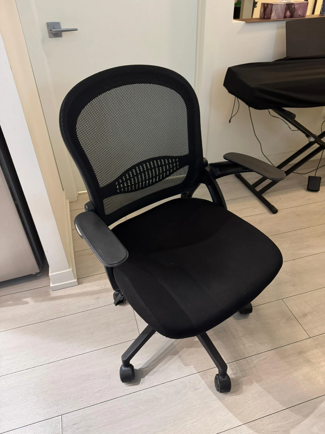 Black Mesh Office Chair