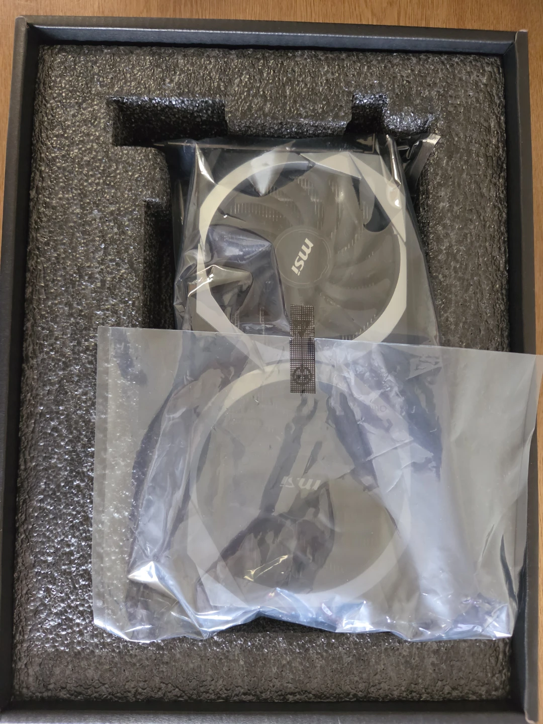 Radeon MSI RX6700XT - photo 3