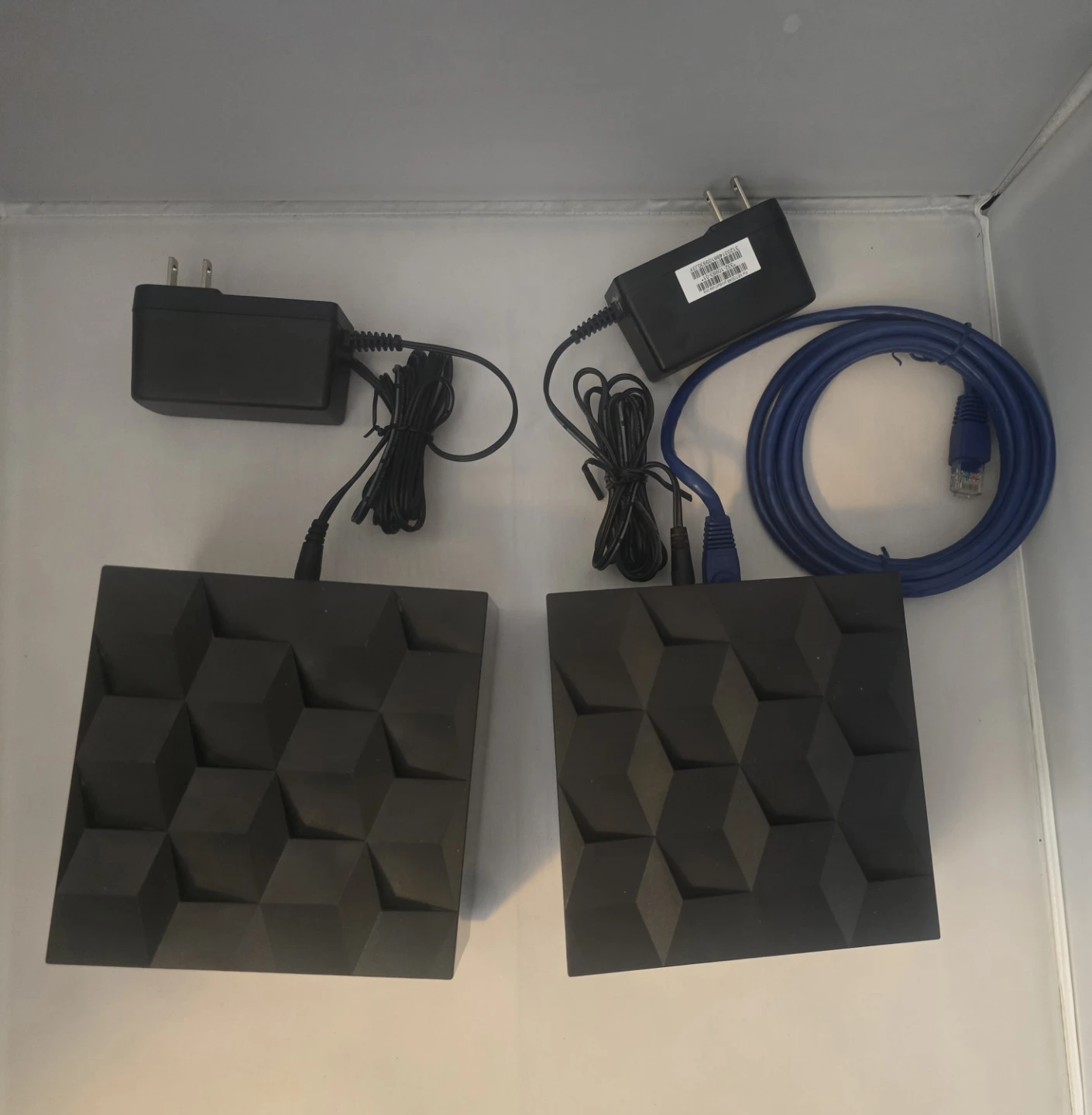 NETGEAR Nighthawk Advanced Whole Home Mesh WiFi 6 System - photo 5