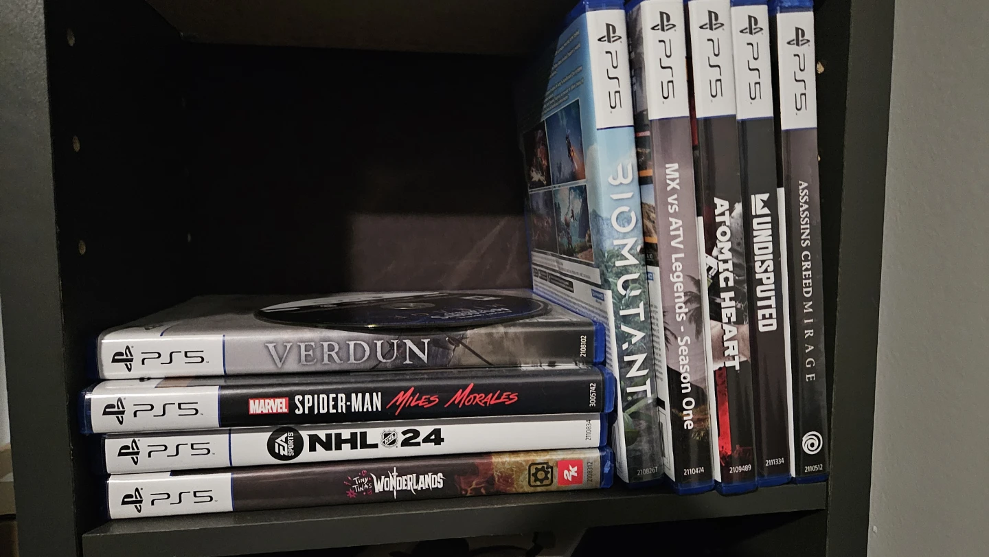 Sony PlayStation 5 Console with Controller and Games - photo 3