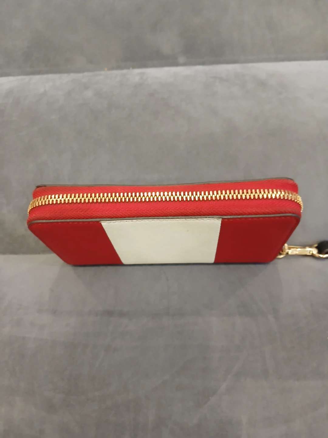 Micheal Kors Red & White Wallet - photo 4