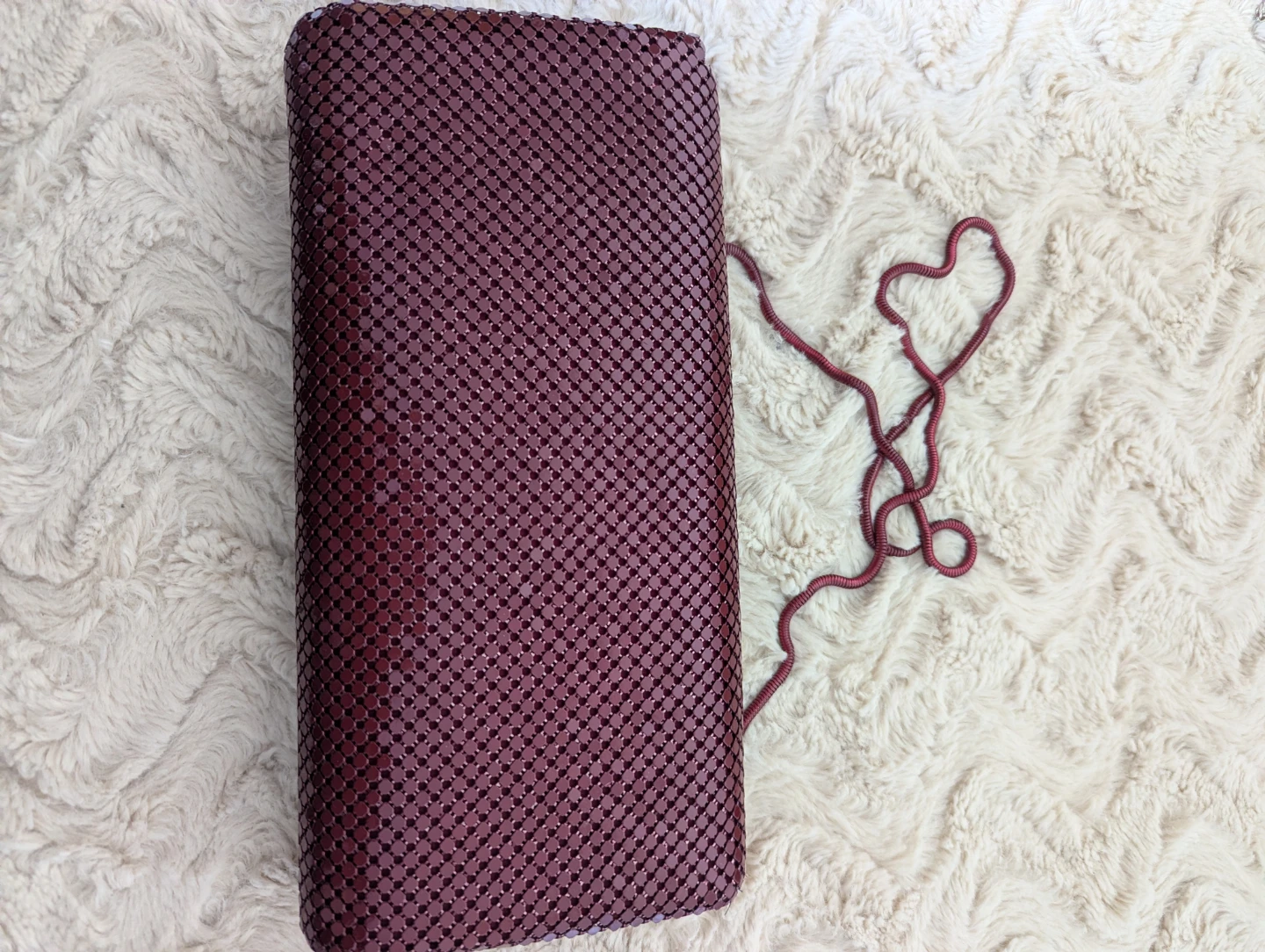 Burgundy Mesh Clutch Purse with Gold Trim - photo 2