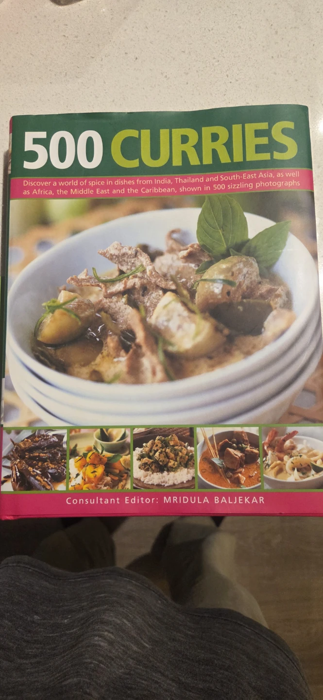 500 curries cookbook /recipe book