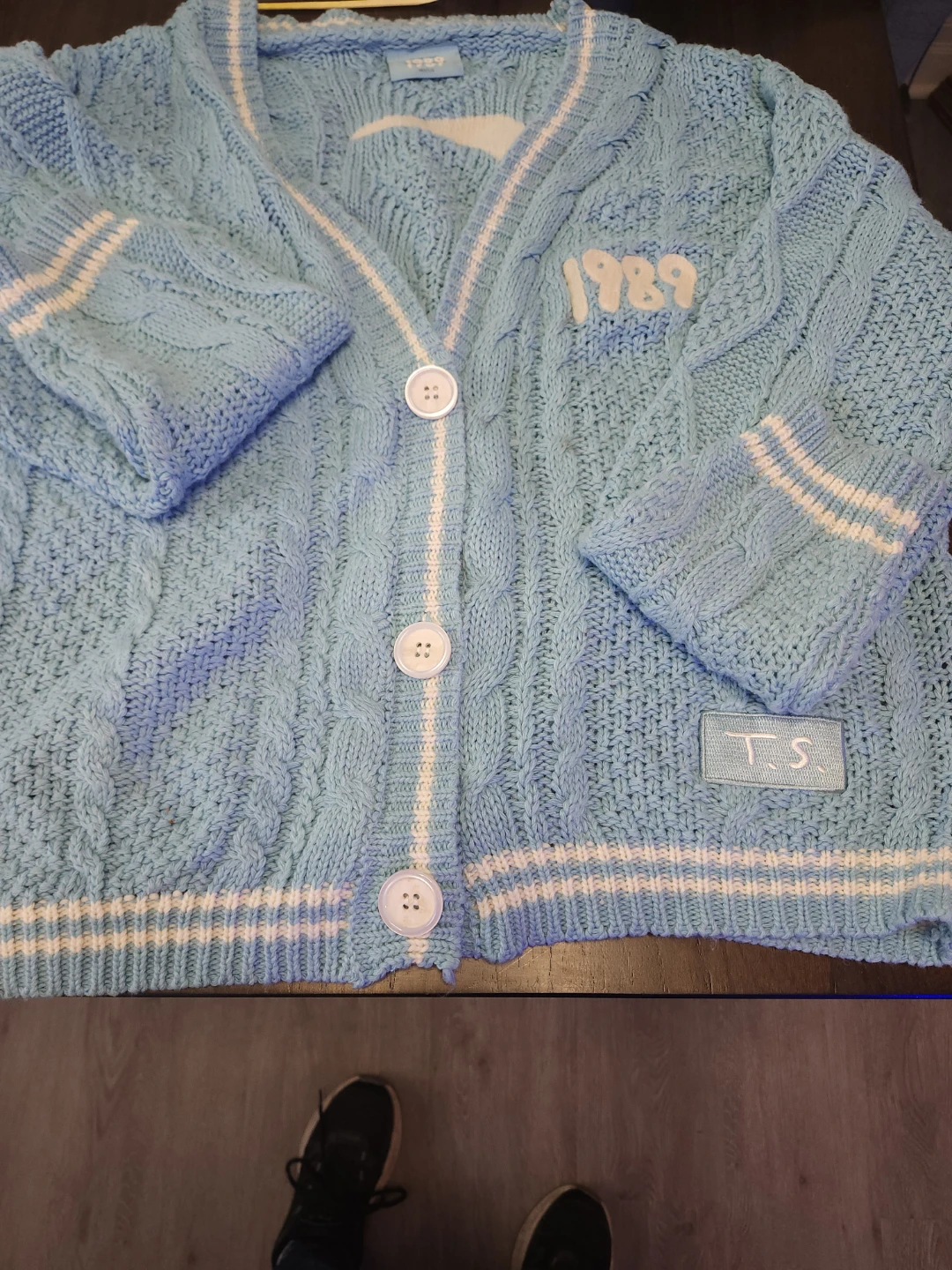 TAYLOR SWIFT - Light Blue Cable Knit Cardigan