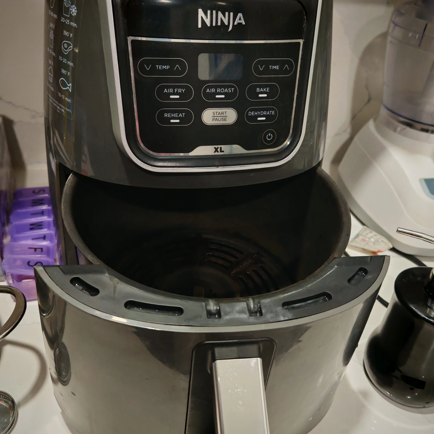 Ninja Air Fryer XL - photo 3