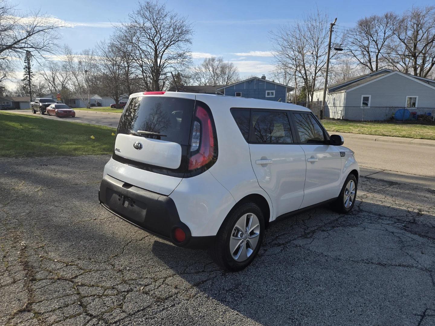 White 2015 Kia Soul - photo 4