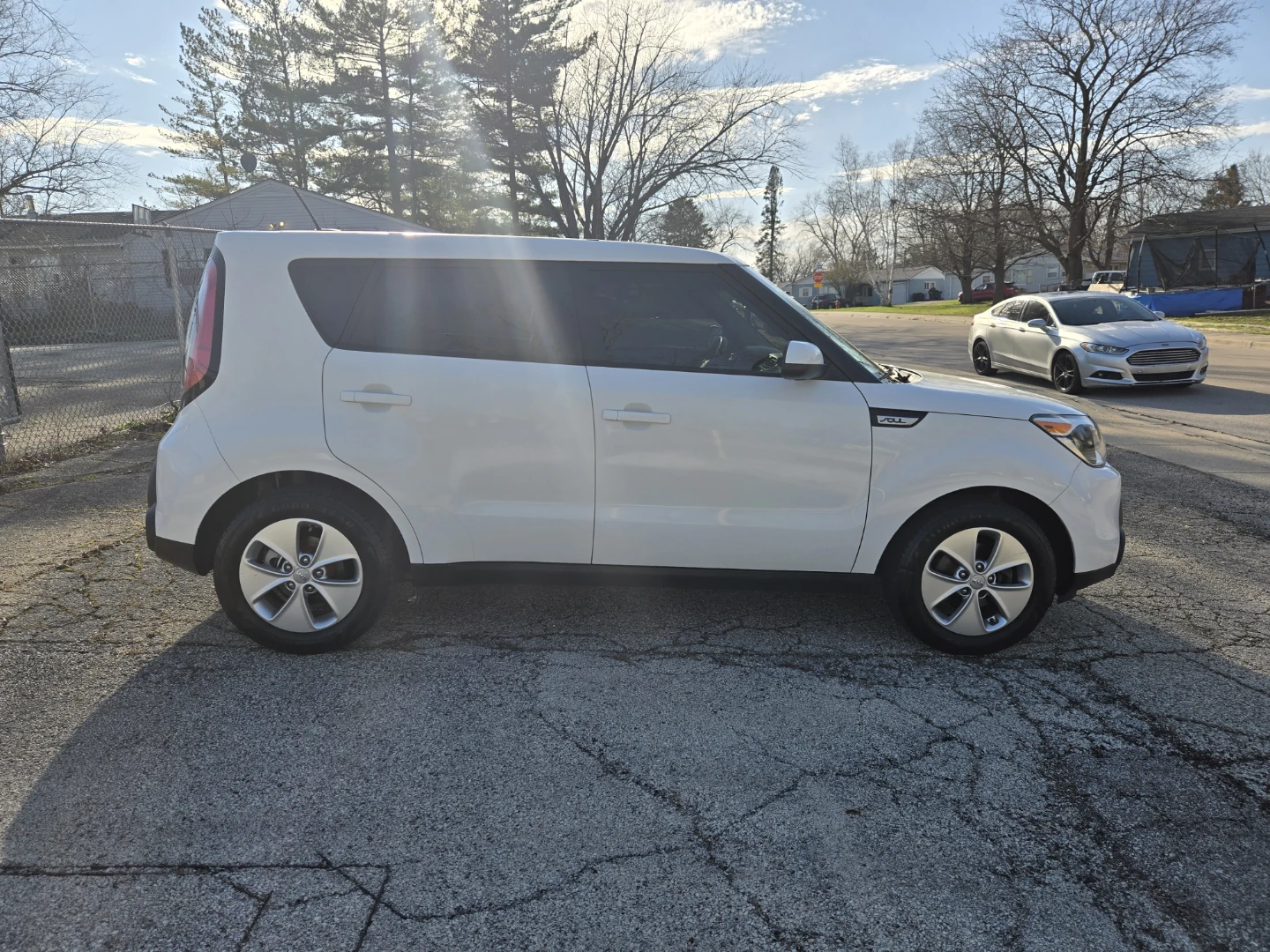 White 2015 Kia Soul - photo 5