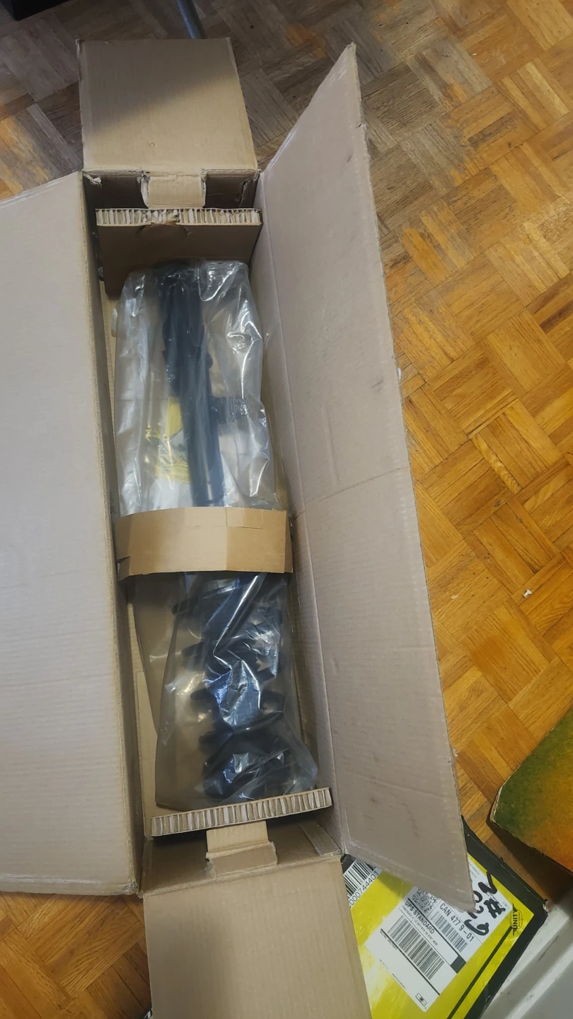 Rear Struts for 2012 Toyota Venza - photo 4
