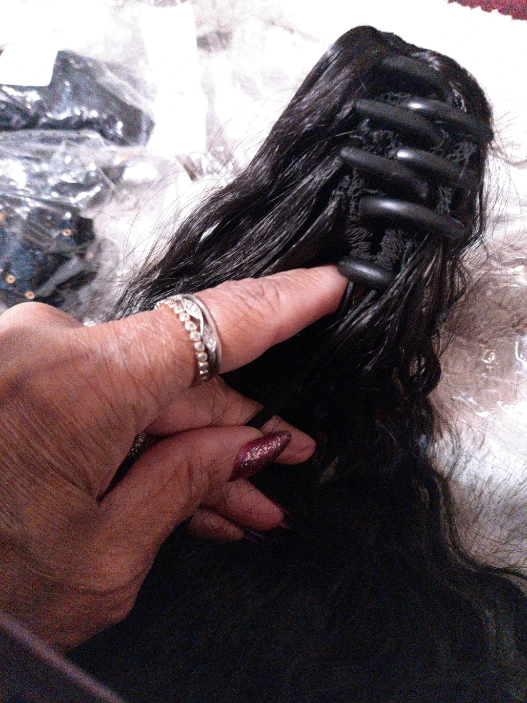Black Wavy Clip-on Hair Extension black wavy ponytail 18" - photo 3