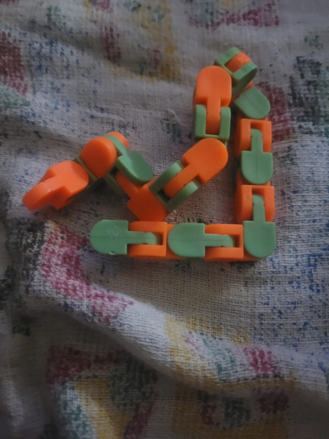 Wacky track fidget toy