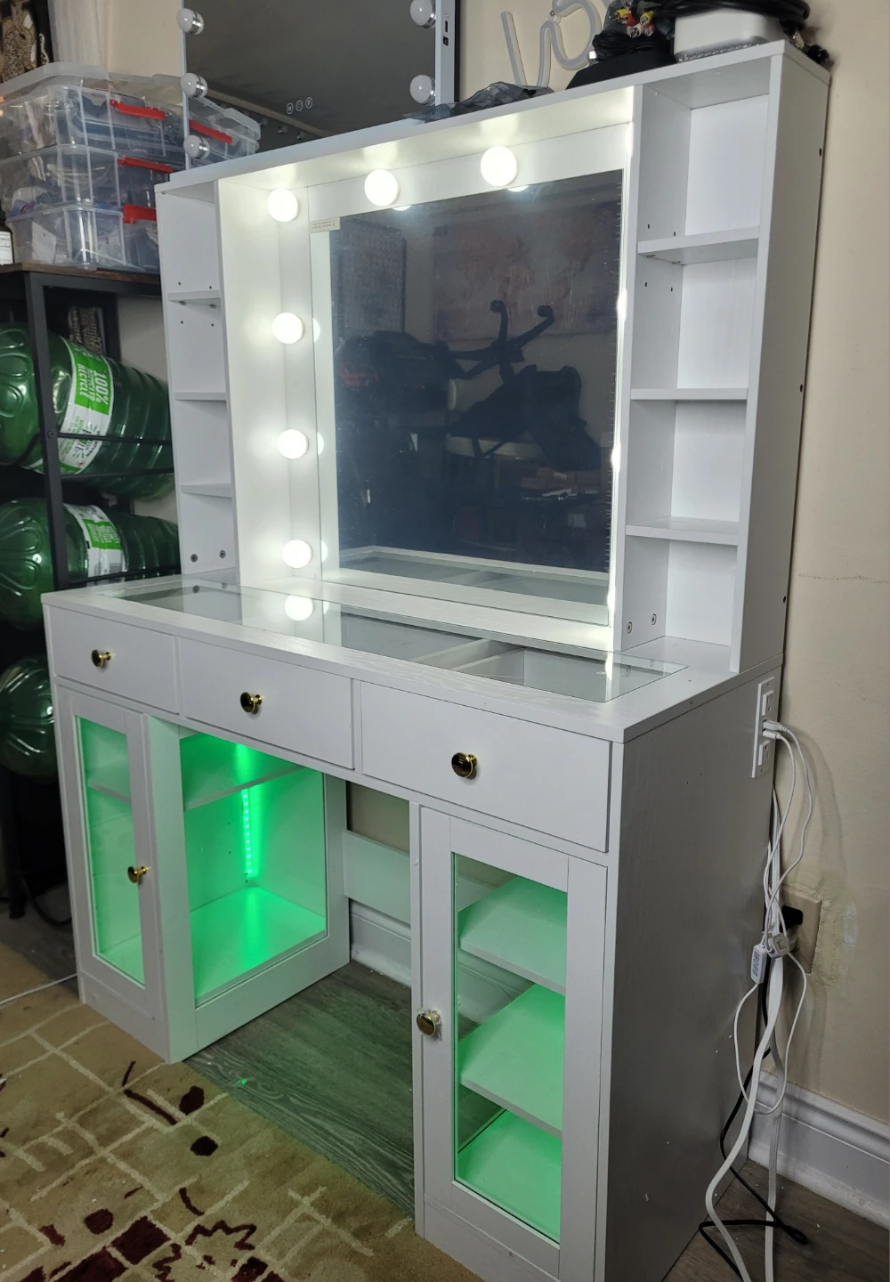 White Vanity Desk with Lighted Mirror - photo 4