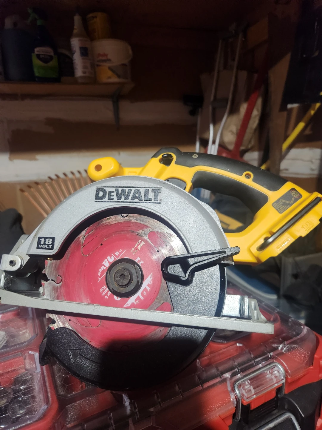 DeWalt DC390 18 Volt Cordless Circular Saw