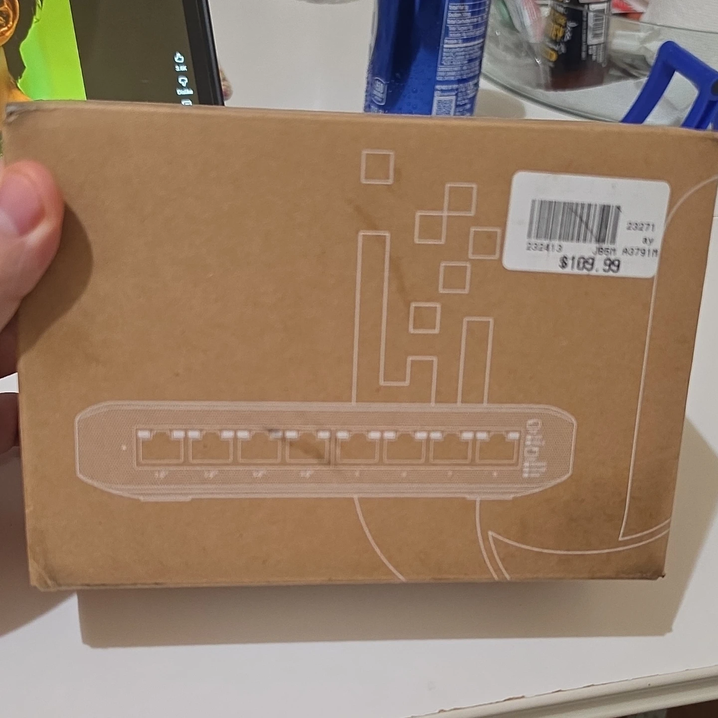 Ubiquiti UniFi Lite 8 PoE Managed Network Switch - photo 3