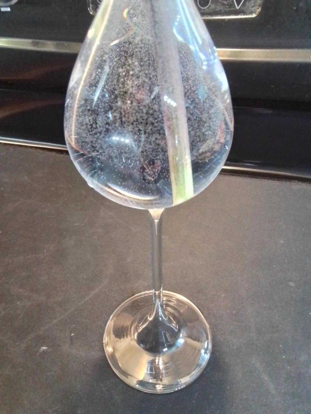9x3" Tear-Drop Shaped Glass Design  Vase - photo 3