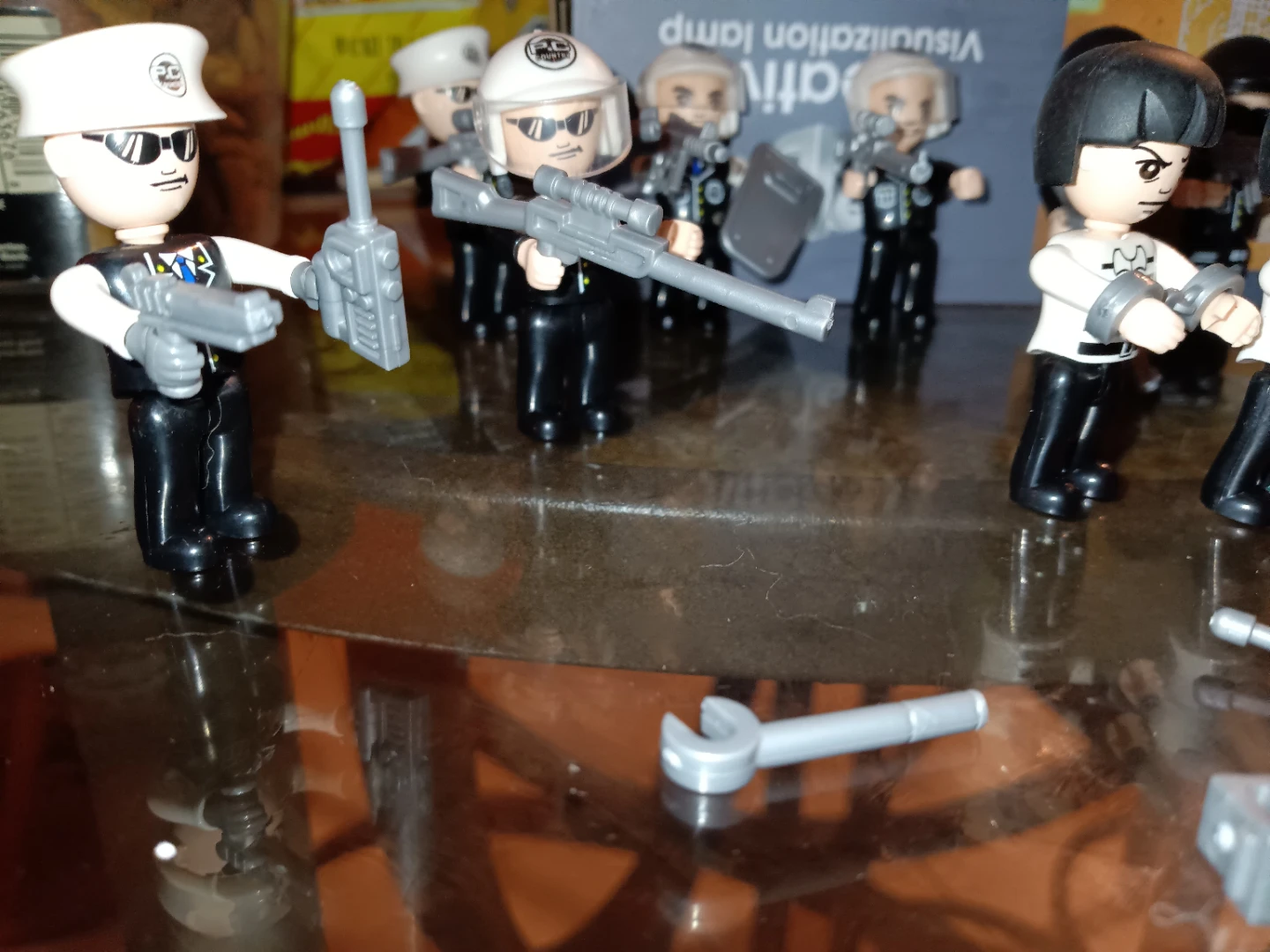 Mega blok police and prisoners - photo 4