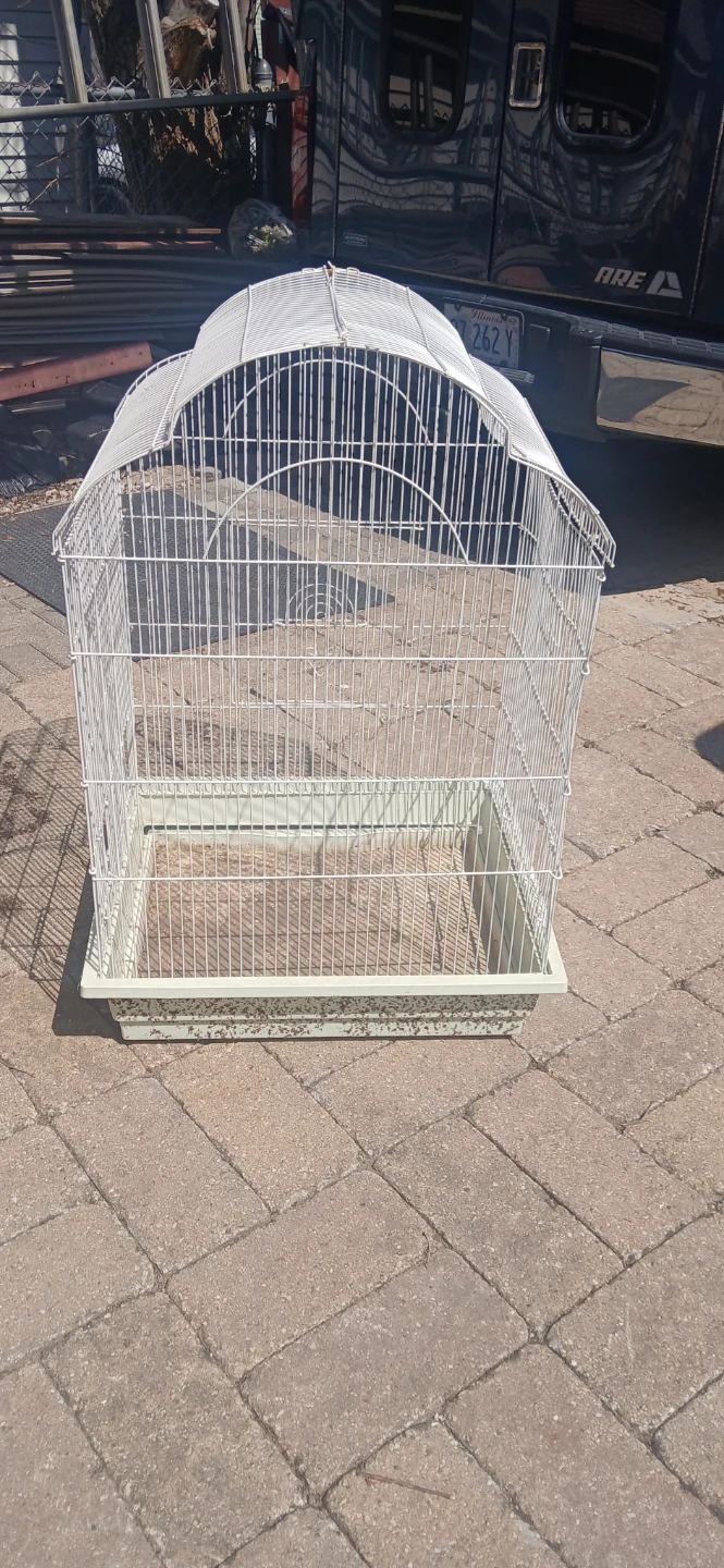 White Wire Bird Cage with Plastic Base - photo 4