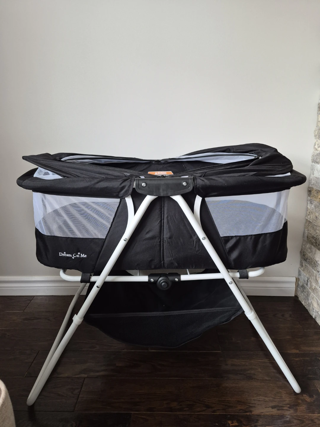 Dream On Me Portable Bassinet