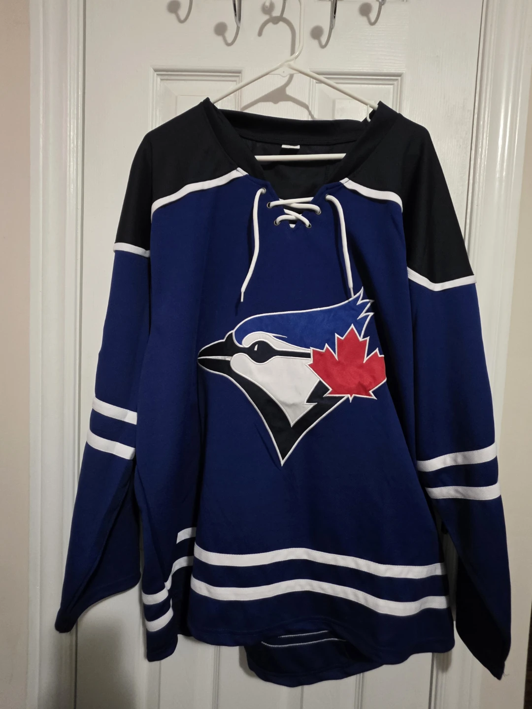 Toronto Blue Jays "Clement 22" Hockey Jersey - photo 2