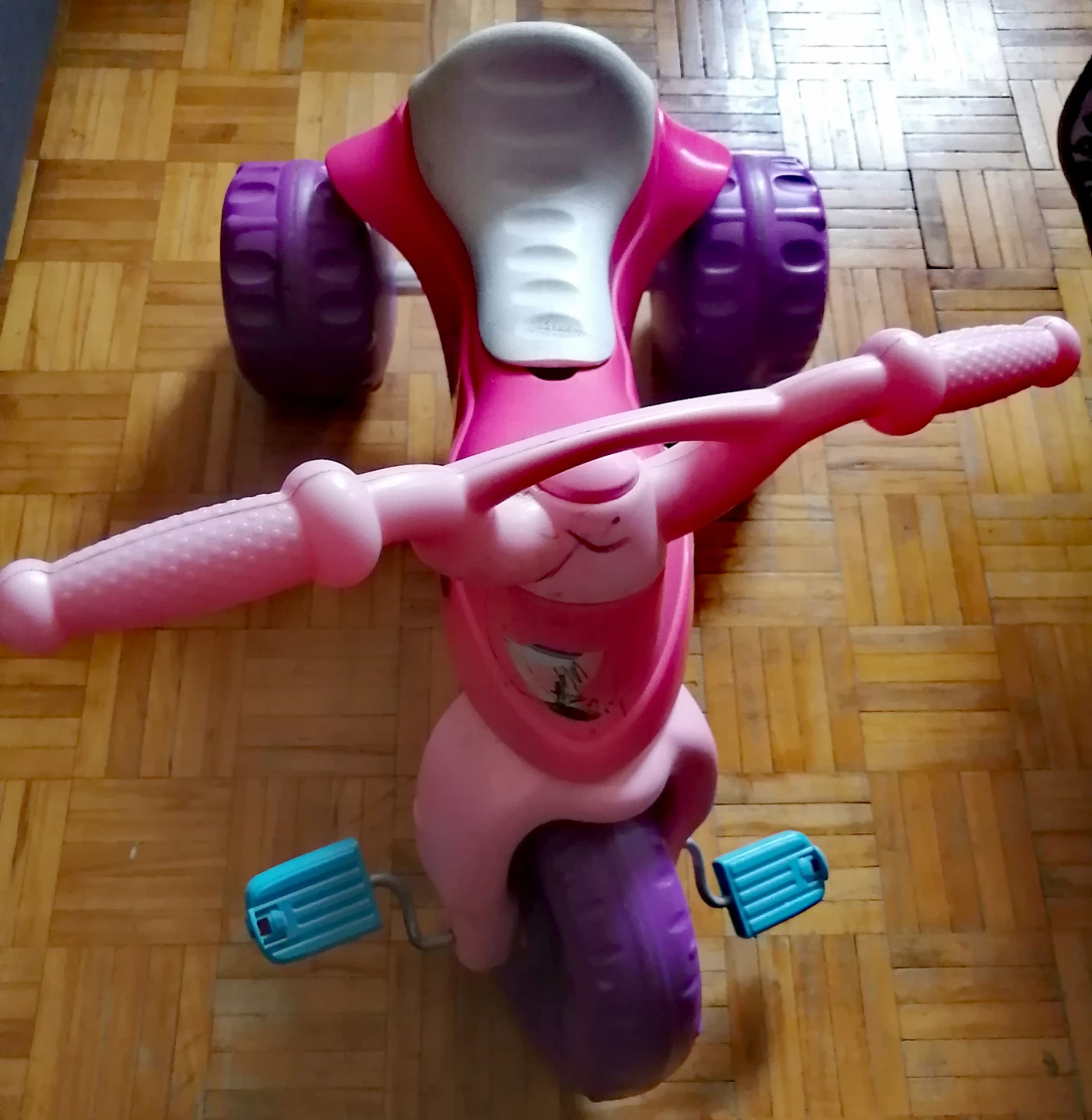 Pink Barbie Tricycle - photo 2